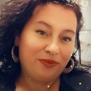 Meet your Posher, Deeana